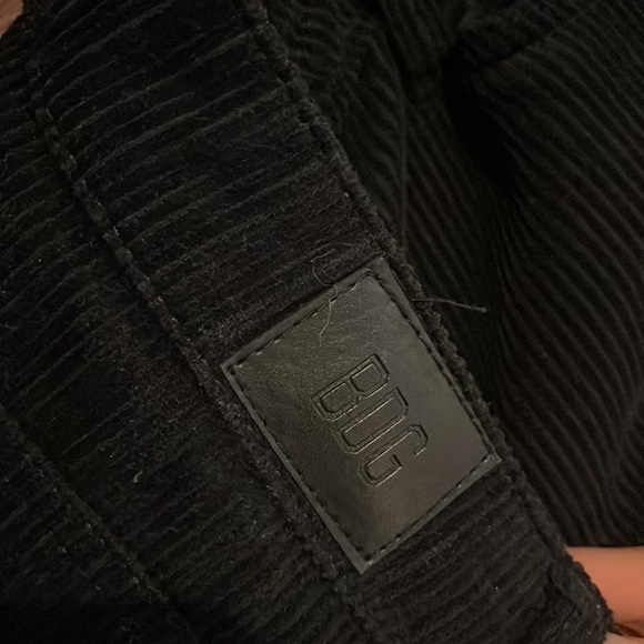 Great pair of corduroy pants! From urban Outfitters. - Picture 4 of 4